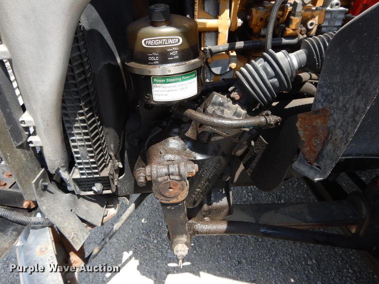 image for item DG7987 2001 Freightliner FL112  flatbed truck