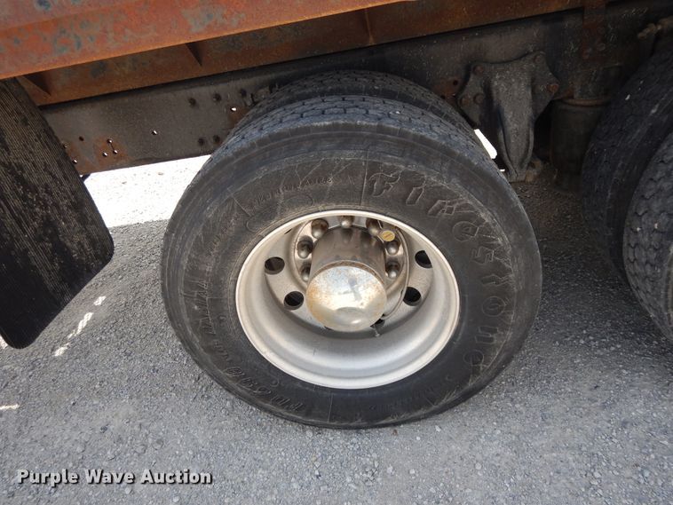 image for item DG7987 2001 Freightliner FL112  flatbed truck