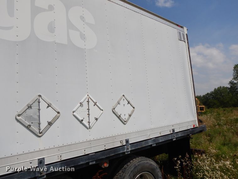 image for item DG7988 2001 Freightliner FL112  box bed truck