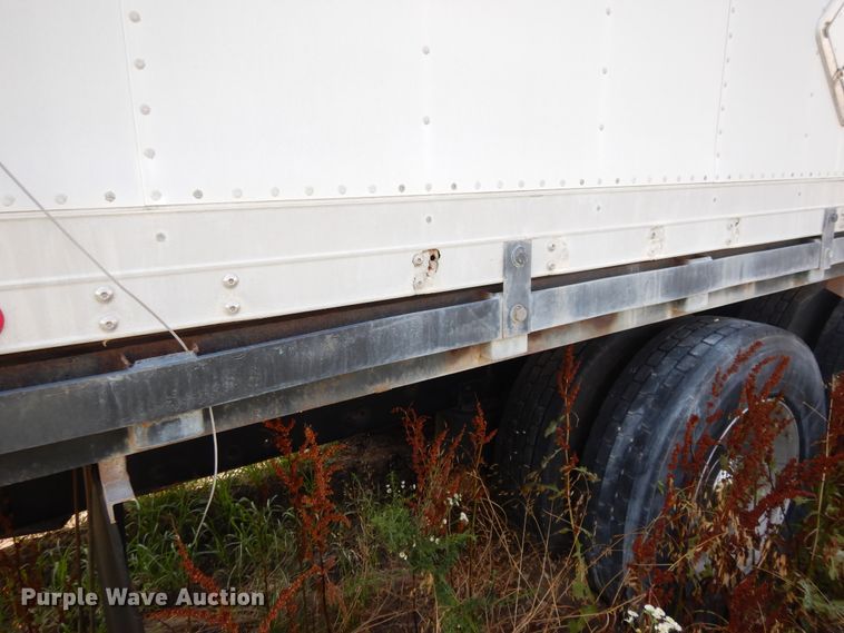 image for item DG7988 2001 Freightliner FL112  box bed truck