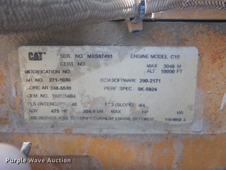 image for item DG8637 2007 International 5900i  semi truck