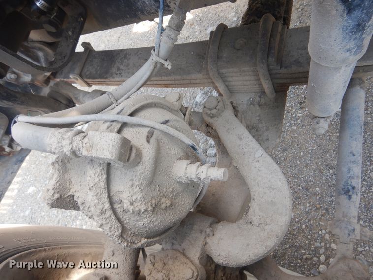 image for item DG8637 2007 International 5900i  semi truck