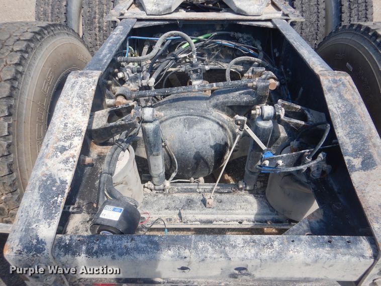 image for item DG8637 2007 International 5900i  semi truck