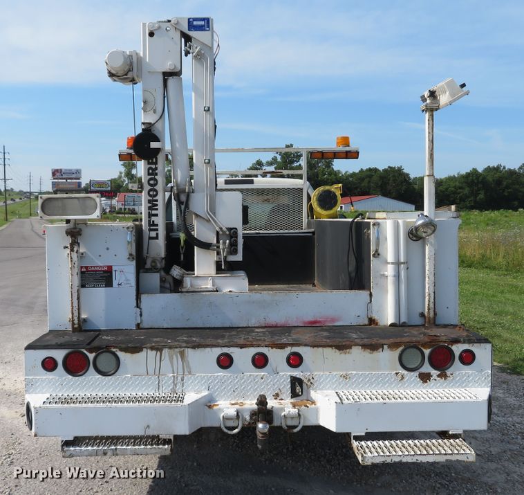 image for item DH1049 2006 Ford F450 Super Duty XL  utility truck with crane