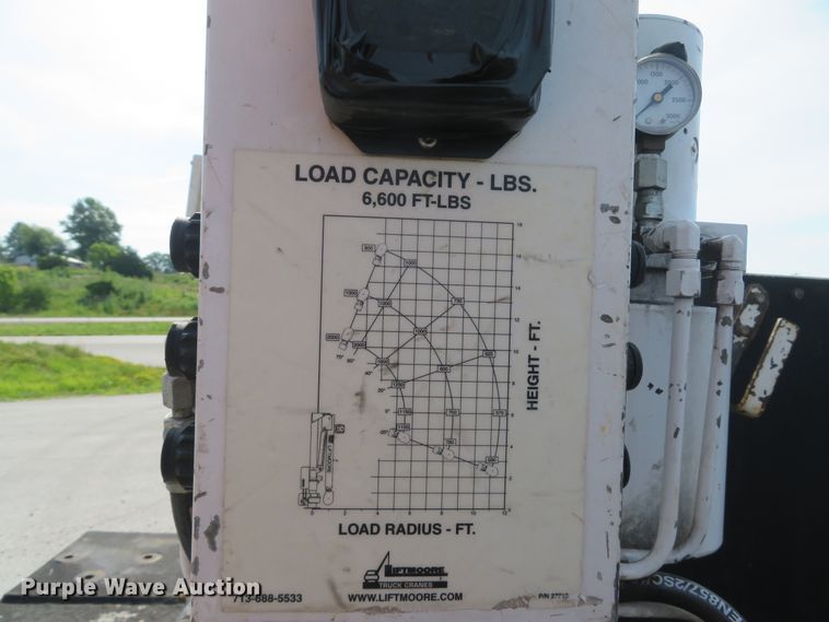 image for item DH1049 2006 Ford F450 Super Duty XL  utility truck with crane