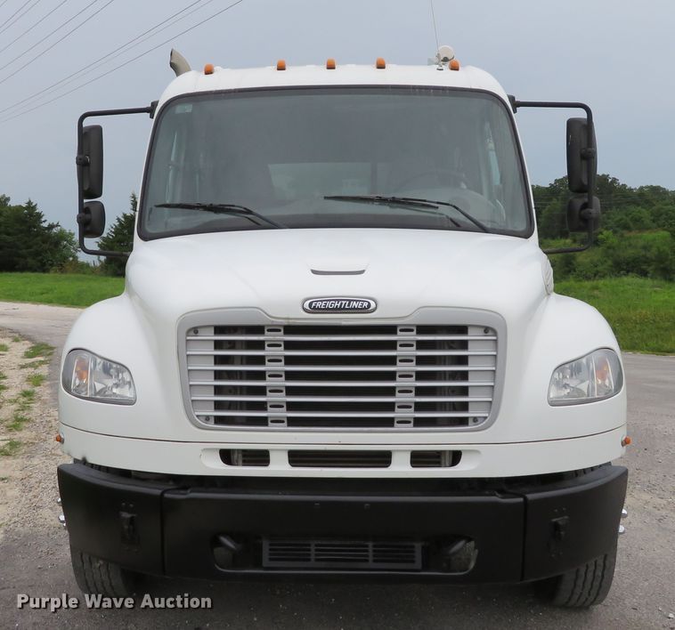 image for item DH1083 2010 Freightliner Business Class M2  Crew Cab utility truck