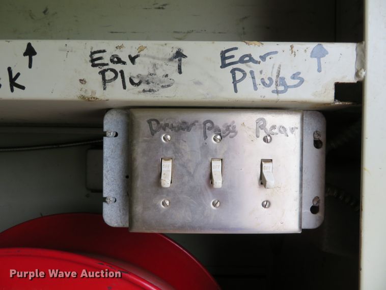 image for item DH1083 2010 Freightliner Business Class M2  Crew Cab utility truck