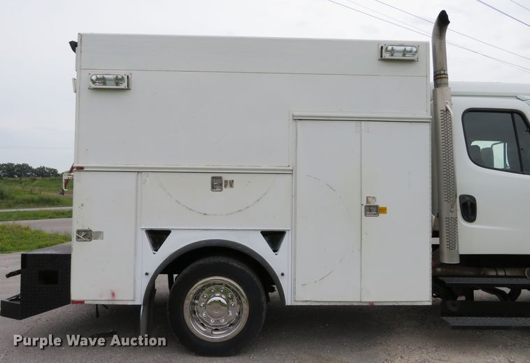 image for item DH1083 2010 Freightliner Business Class M2  Crew Cab utility truck