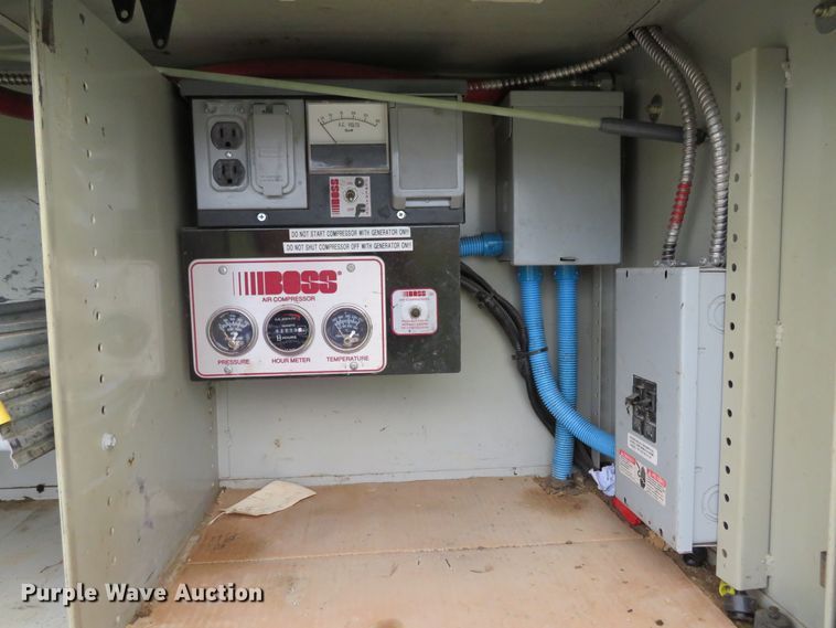 image for item DH1083 2010 Freightliner Business Class M2  Crew Cab utility truck