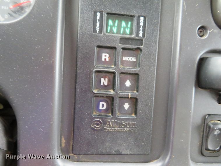 image for item DH1083 2010 Freightliner Business Class M2  Crew Cab utility truck