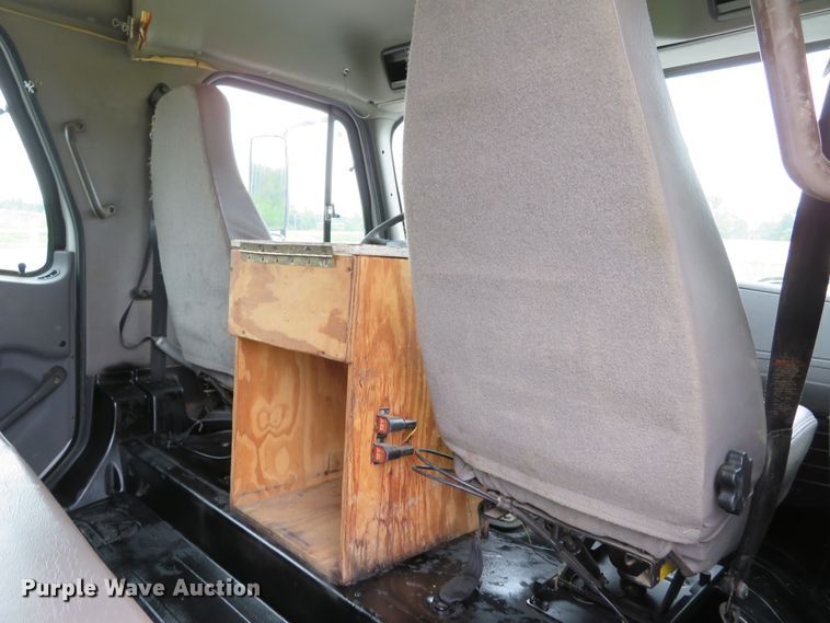 image for item DH1083 2010 Freightliner Business Class M2  Crew Cab utility truck