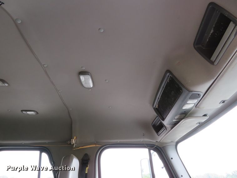 image for item DH1083 2010 Freightliner Business Class M2  Crew Cab utility truck