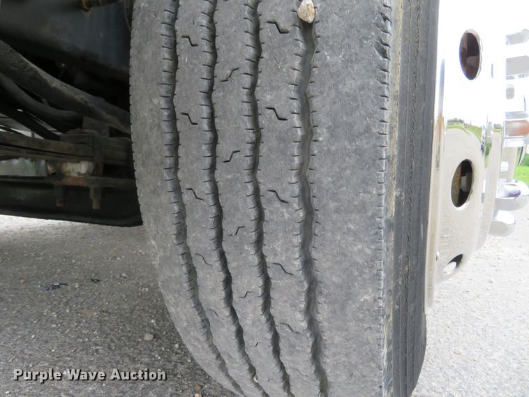 image for item DH1083 2010 Freightliner Business Class M2  Crew Cab utility truck