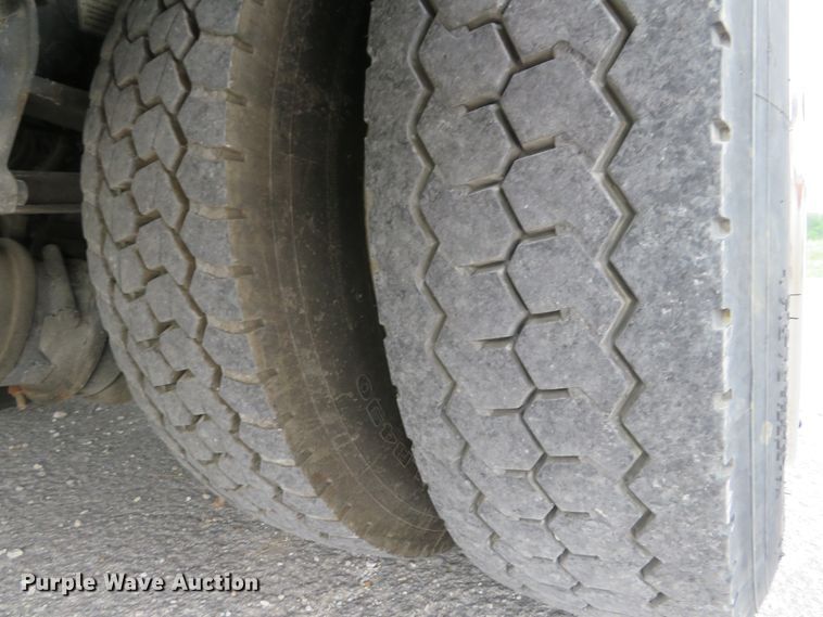 image for item DH1083 2010 Freightliner Business Class M2  Crew Cab utility truck