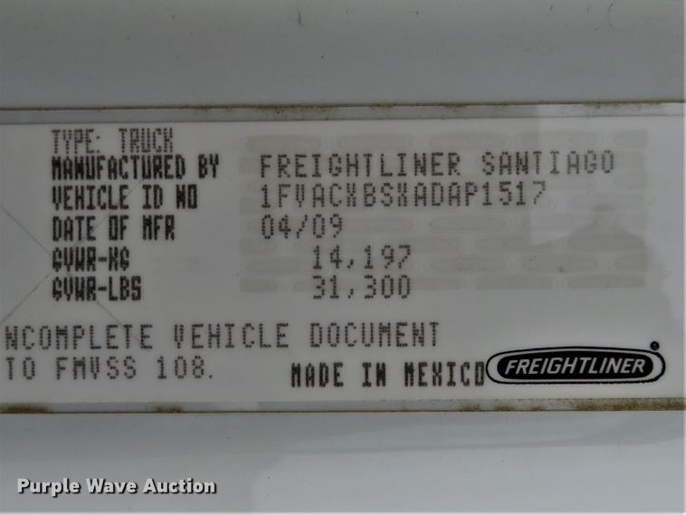 image for item DH1083 2010 Freightliner Business Class M2  Crew Cab utility truck