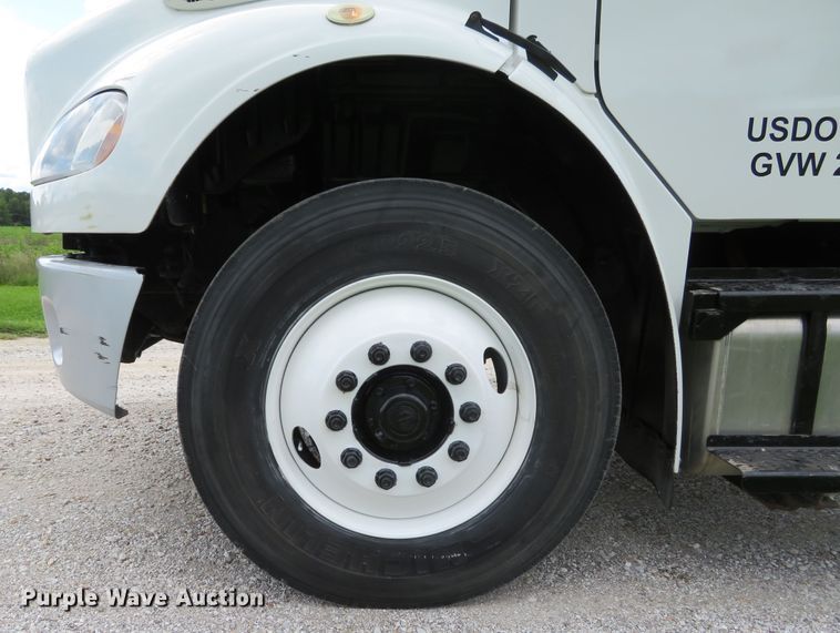 image for item DH1108 2014 Freightliner Business Class M2  box truck