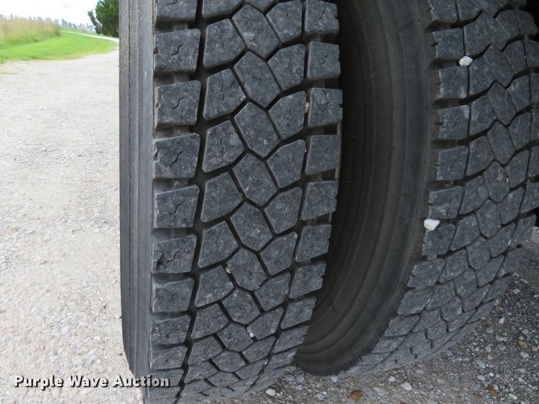 image for item DH1108 2014 Freightliner Business Class M2  box truck