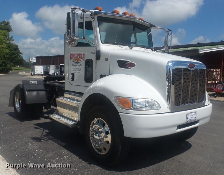 image for item DH3832 2013 Peterbilt 337  semi truck