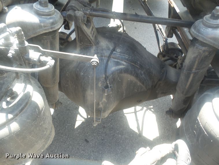 image for item DH3832 2013 Peterbilt 337  semi truck