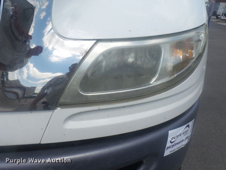 image for item DH3833 2008 International DuraStar 4400  semi truck