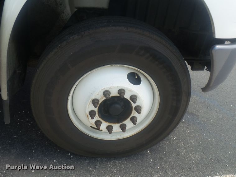 image for item DH3833 2008 International DuraStar 4400  semi truck