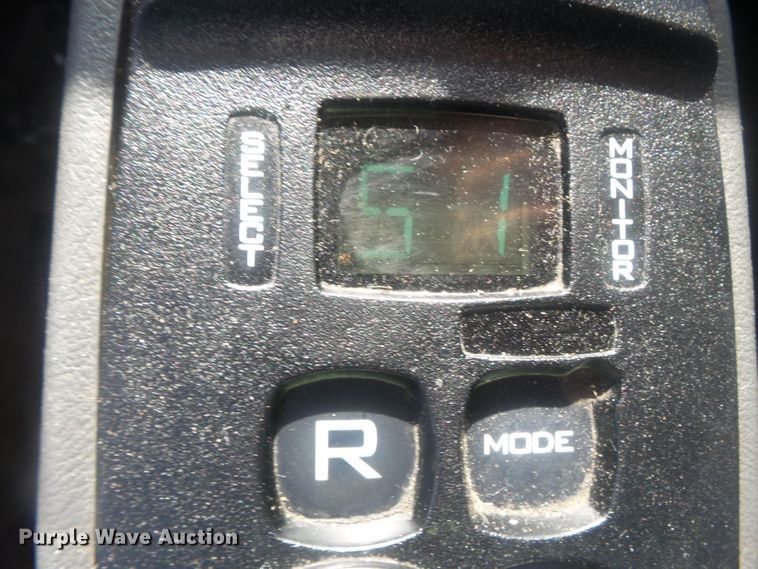 image for item DH3833 2008 International DuraStar 4400  semi truck