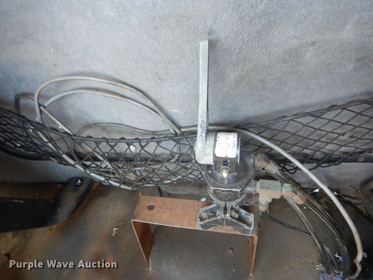 image for item DH5144 1998 Ford LA9000  semi truck