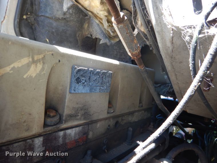 image for item DH5144 1998 Ford LA9000  semi truck