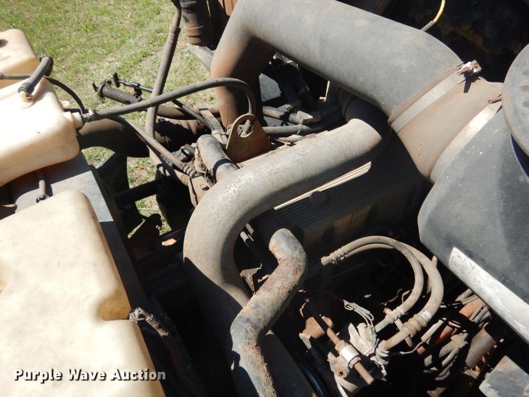 image for item DH5144 1998 Ford LA9000  semi truck