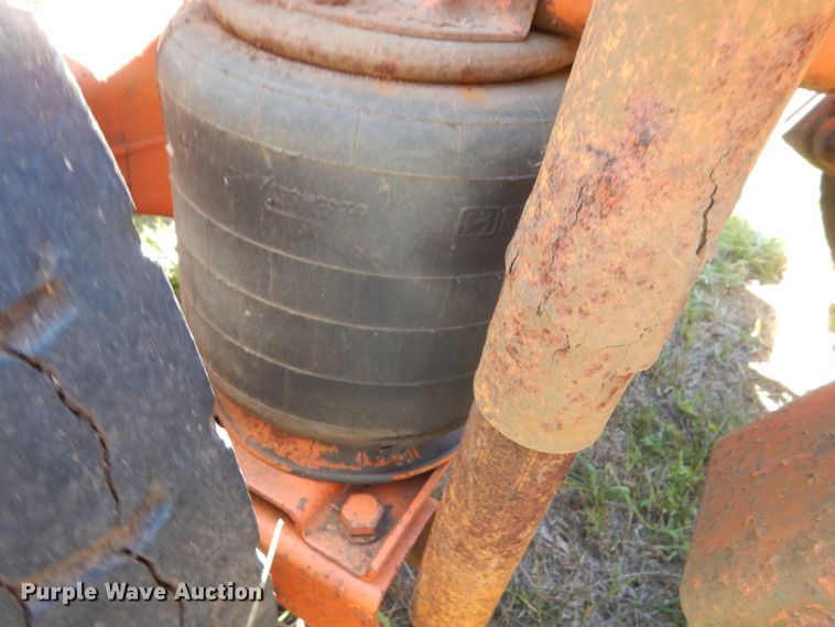 image for item DH5144 1998 Ford LA9000  semi truck