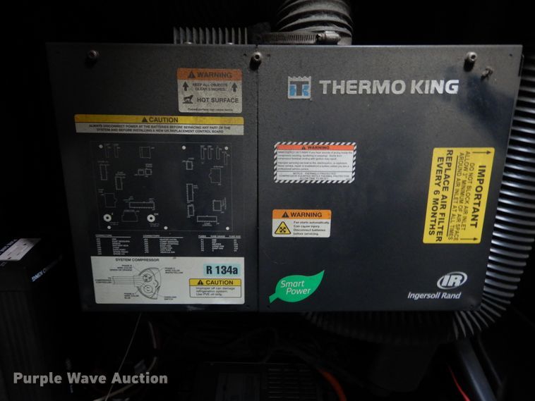 image for item DH6519 2005 Freightliner Columbia CL120  semi truck