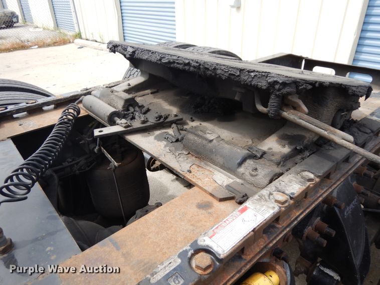 image for item DH6519 2005 Freightliner Columbia CL120  semi truck