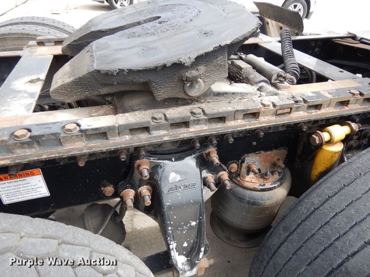 image for item DH6519 2005 Freightliner Columbia CL120  semi truck