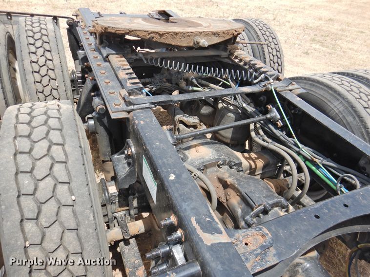 image for item DI0169 2012 Freightliner Cascadia  semi truck