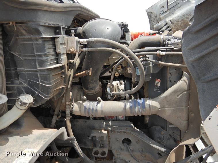 image for item DI0169 2012 Freightliner Cascadia  semi truck