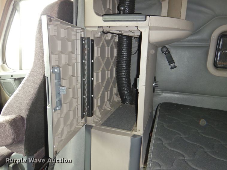 image for item DI0169 2012 Freightliner Cascadia  semi truck