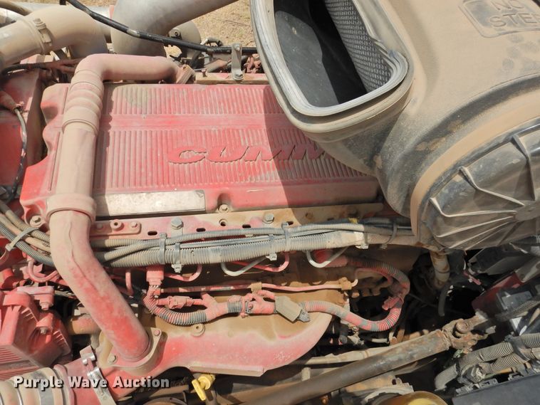 image for item DI0170 2011 Peterbilt 386  semi truck