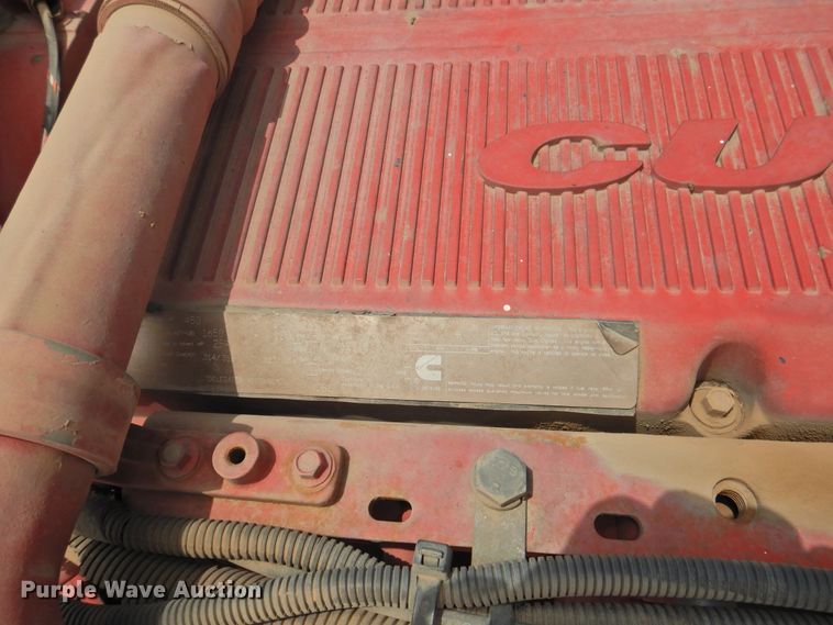 image for item DI0170 2011 Peterbilt 386  semi truck