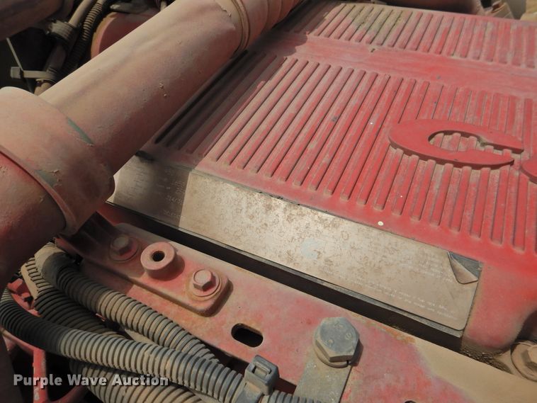 image for item DI0170 2011 Peterbilt 386  semi truck