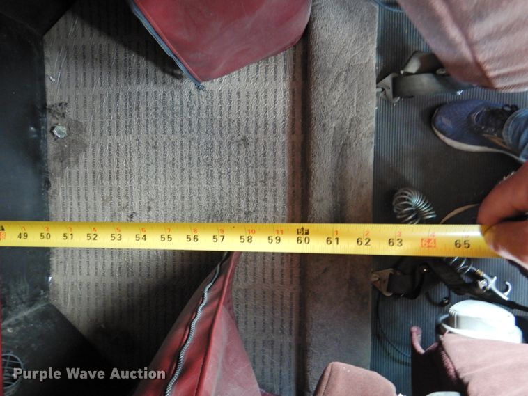 image for item DI0170 2011 Peterbilt 386  semi truck