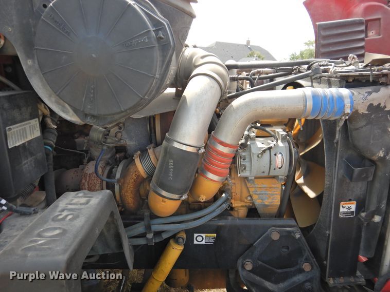 image for item DI0172 2007 Peterbilt 387  semi truck