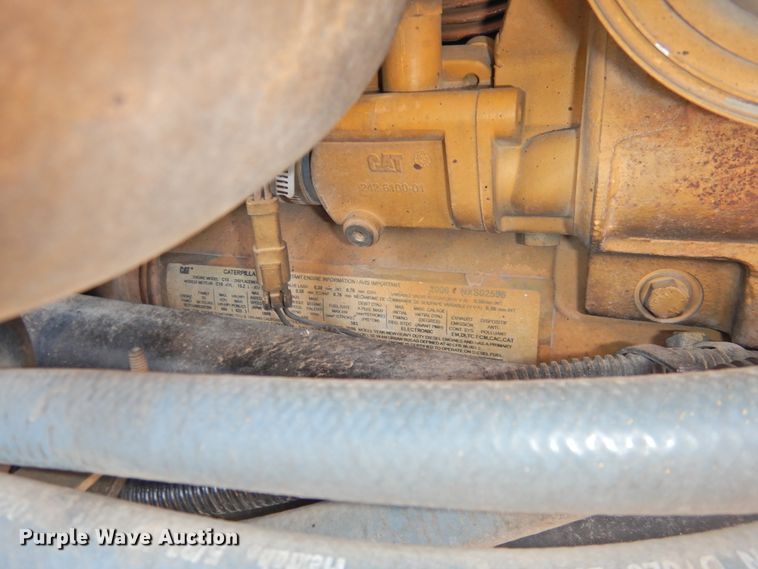 image for item DI0172 2007 Peterbilt 387  semi truck