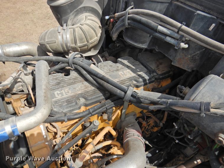 image for item DI0172 2007 Peterbilt 387  semi truck