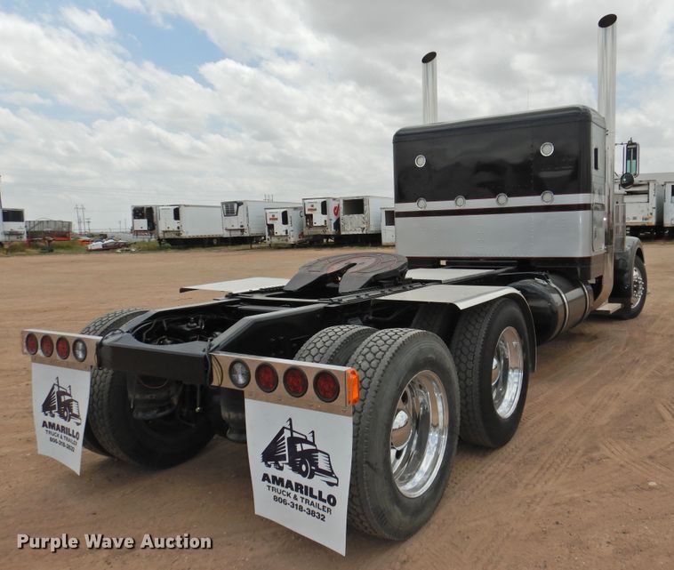 image for item DI0173 1990 Peterbilt 379  semi truck