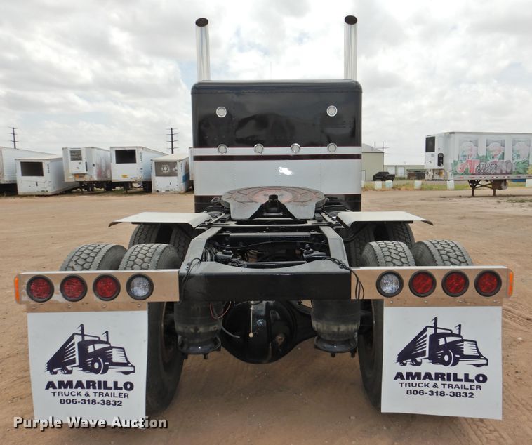 image for item DI0173 1990 Peterbilt 379  semi truck