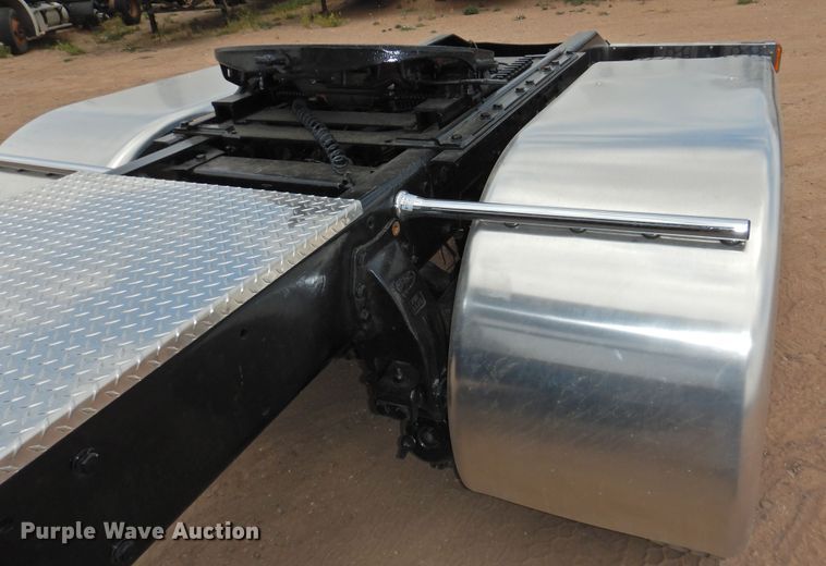 image for item DI0173 1990 Peterbilt 379  semi truck