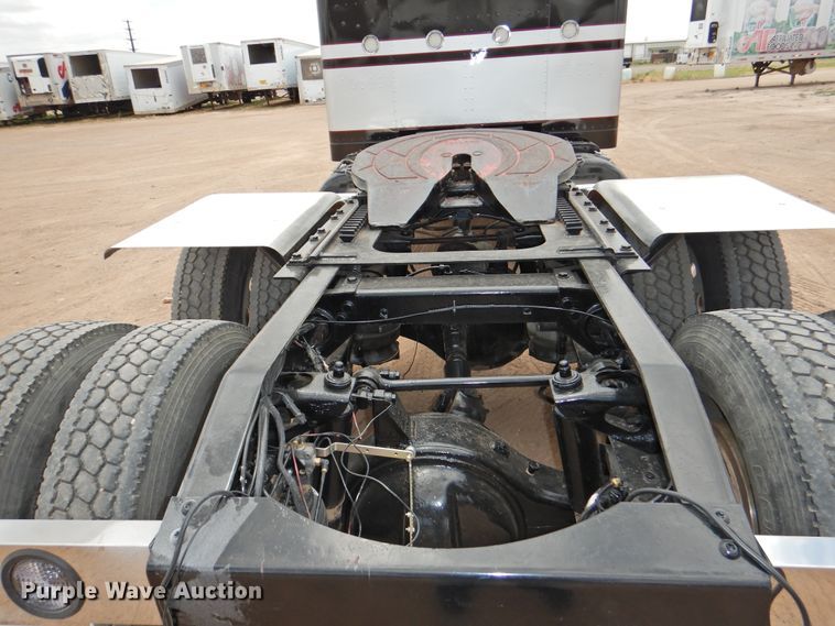 image for item DI0173 1990 Peterbilt 379  semi truck