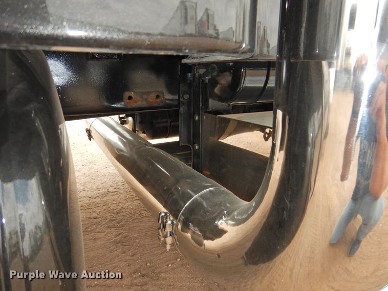 image for item DI0173 1990 Peterbilt 379  semi truck