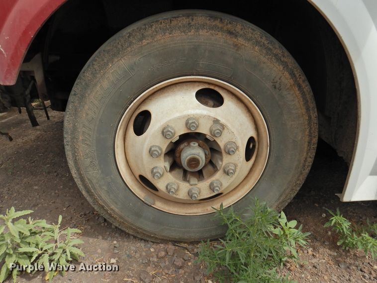 image for item DI0190 2006 Volvo VN  semi truck