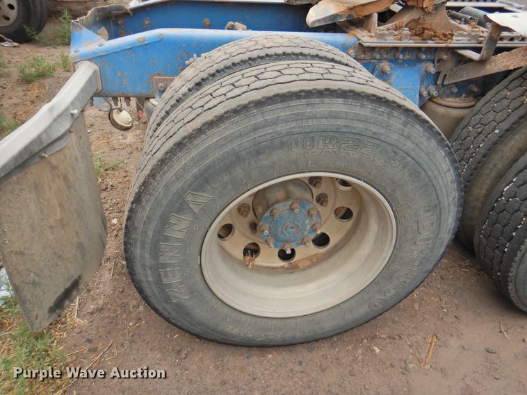 image for item DI0192 2006 Freightliner  semi truck